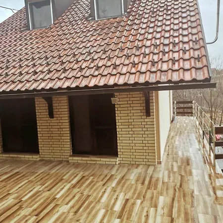 Ljiljin Raj شقة فندقية *